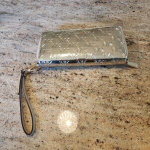 MICHAEL Michael Kors Jet Set Logo Embossed Patent Travel Continental Wallet